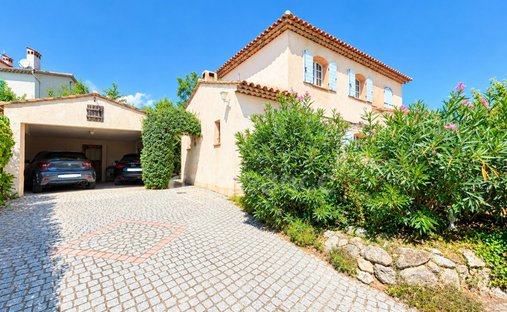 Haus in Les Indes les-Groulles, Mouans-Sartoux, Frankreich 1