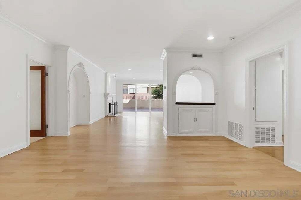 Condo in Los Angeles, California, United States 2 - 19054639