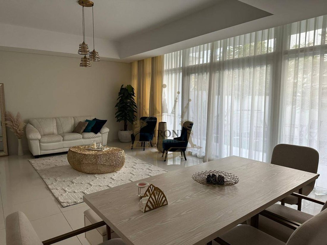 Townhouse in Damac Hills 2, Dubai, United Arab Emirates 1 - 19051458