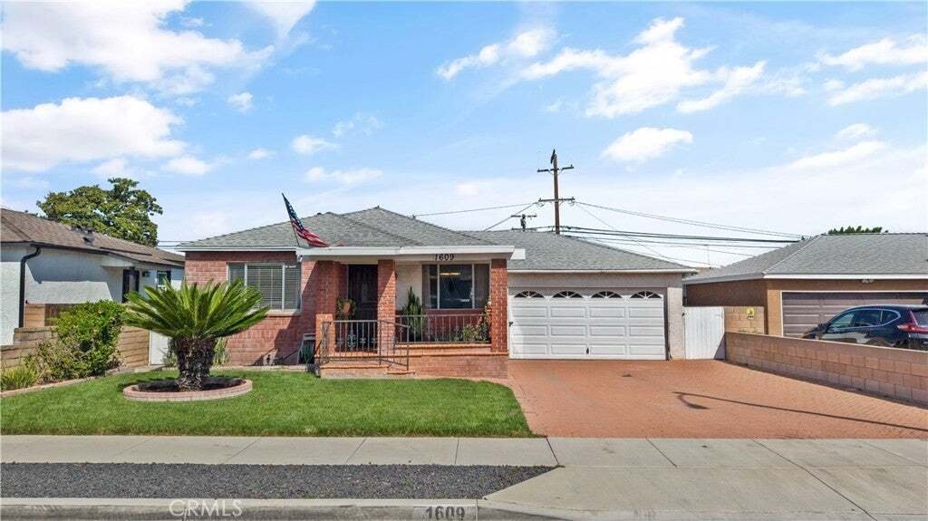 House in Signal Hill, California, United States 2 - 19056240