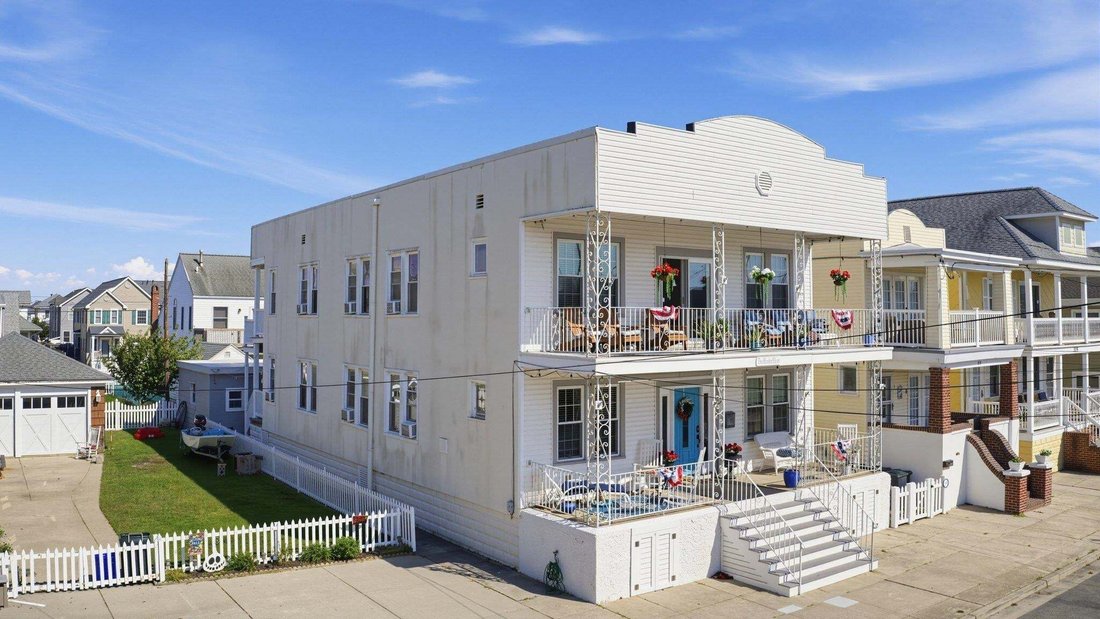 Wildwood, New Jersey, United States 2 - 19053307