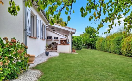 Haus in Sainte-Foy-d'Aigrefeuille, Okzitanien, Frankreich 1