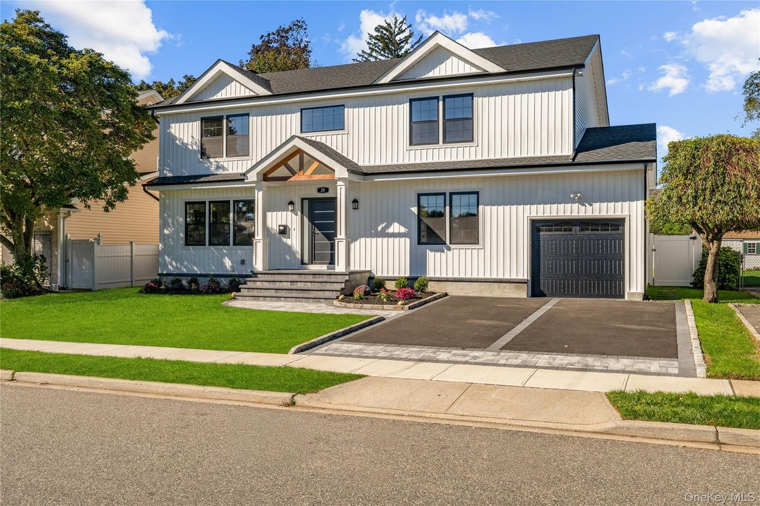 House in Syosset, New York, United States 2 - 19043541