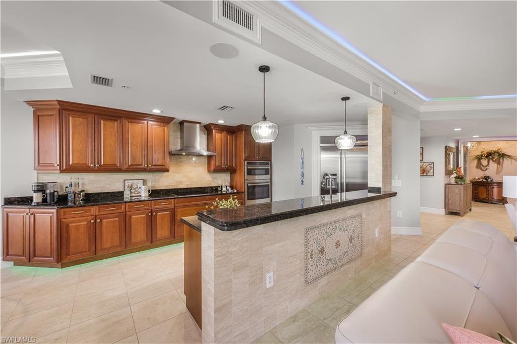 Condo in Cape Coral, Florida, United States 5 - 19056053