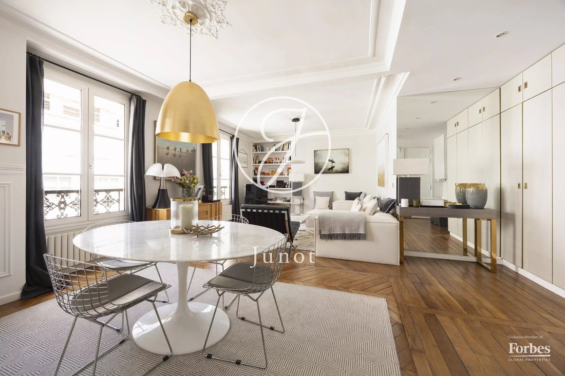 Apartment in Trudaine-Maubeuge, Paris 9e Arrondissement, Paris 2 - 19051787