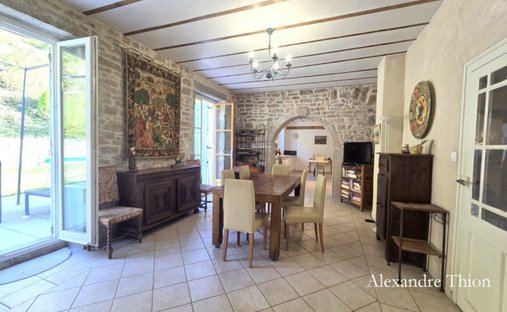 Haus in Saint-Sorlin-en-Bugey, Auvergne-Rhone-Alpen, Frankreich 1