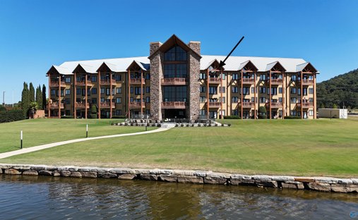 Condo in Guntersville, Alabama, United States 1