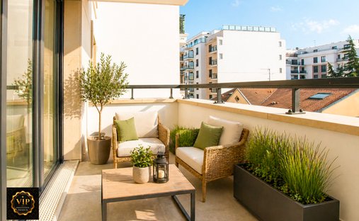 Apartment in Plateau Ouest, Suresnes, France 1