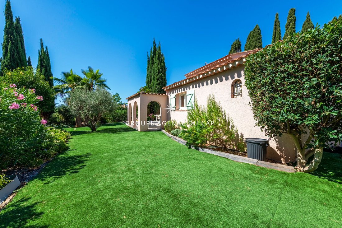 Villa in Le Dramont-Agay-Anthéor-Le Trayas, Saint-Raphaël, France 2 - 19052419