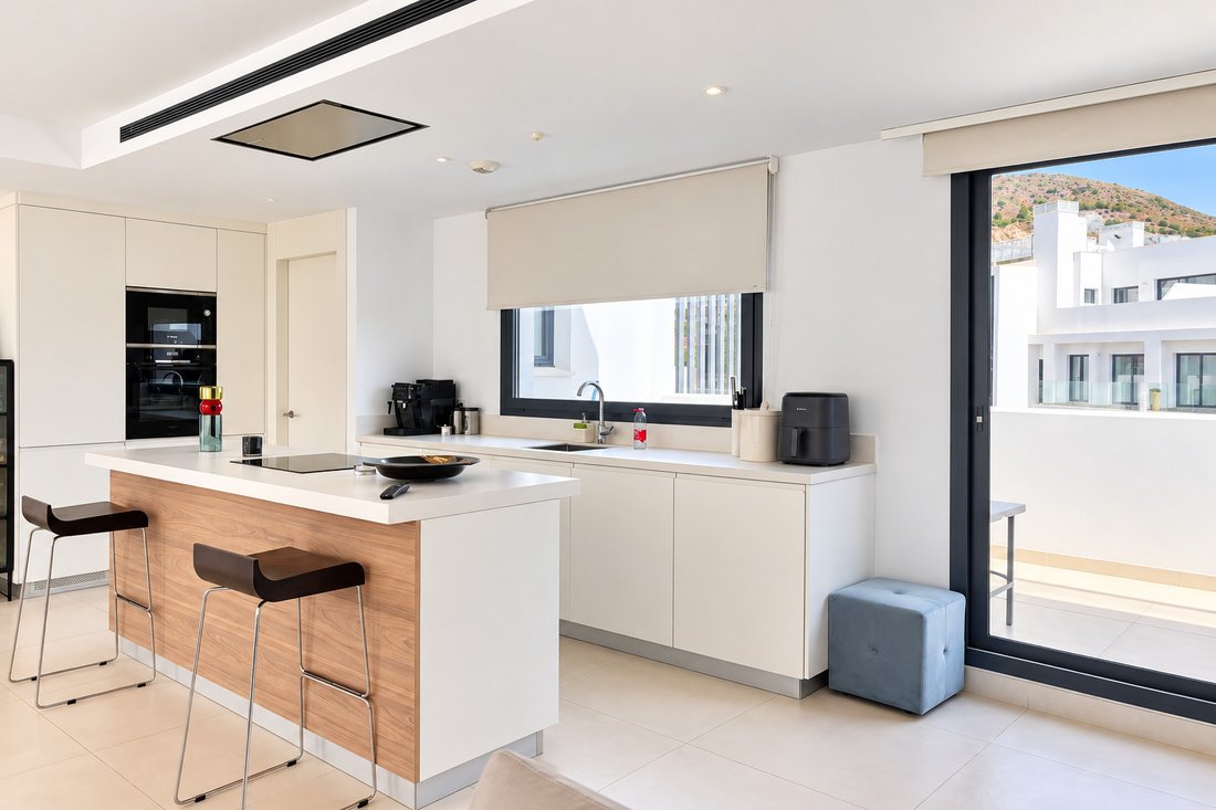 Apartment in La Capellania, Benalmadena, Andalusia 4 - 19054094
