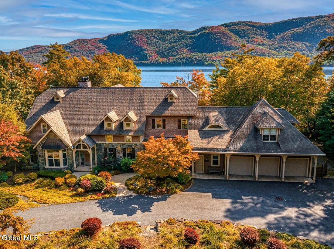 Casa a Silver Bay, New York, Stati Uniti 1 - 16922130