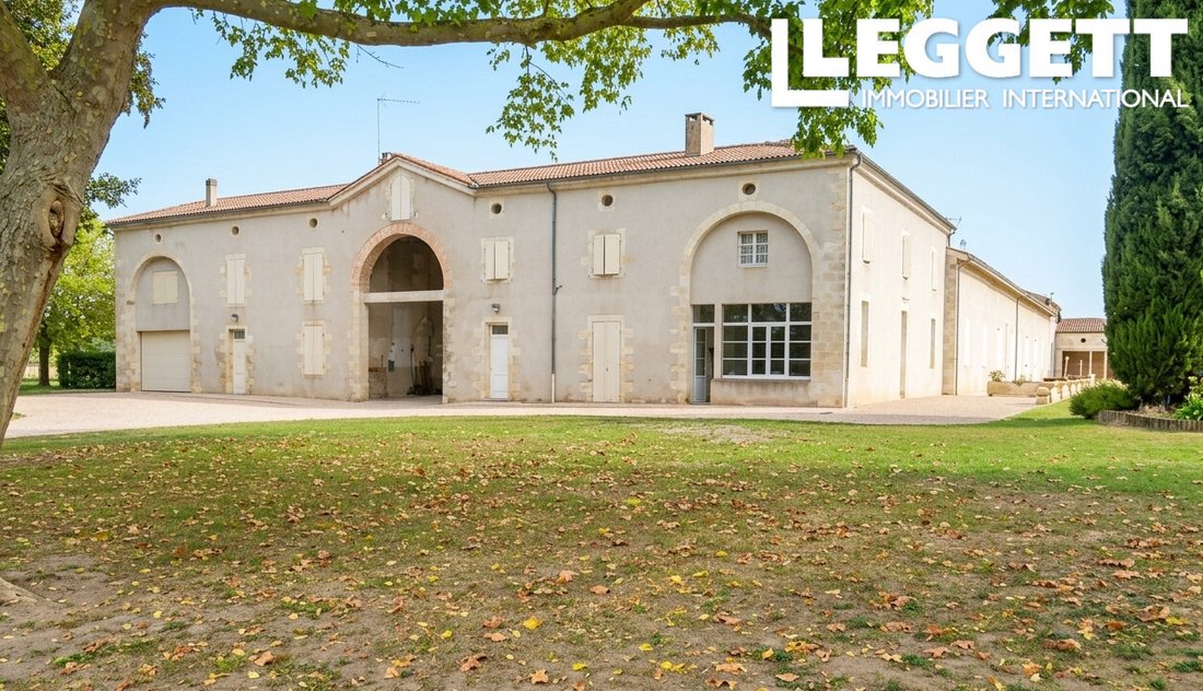 Château à Marmande, Nouvelle-Aquitaine, France 1 - 19055354