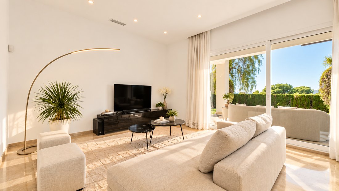 Villa in Marbella, Andalusia, Spain 5 - 19054243
