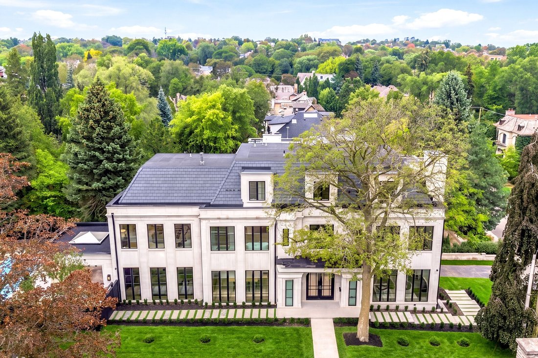 House in Toronto, Ontario, Canada 2 - 19053119