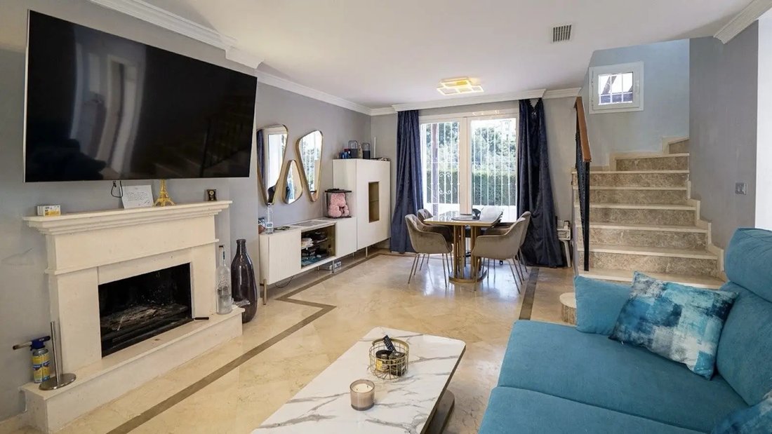 Maison de ville à Puerto Banús, Marbella, Espagne 4 - 19053743