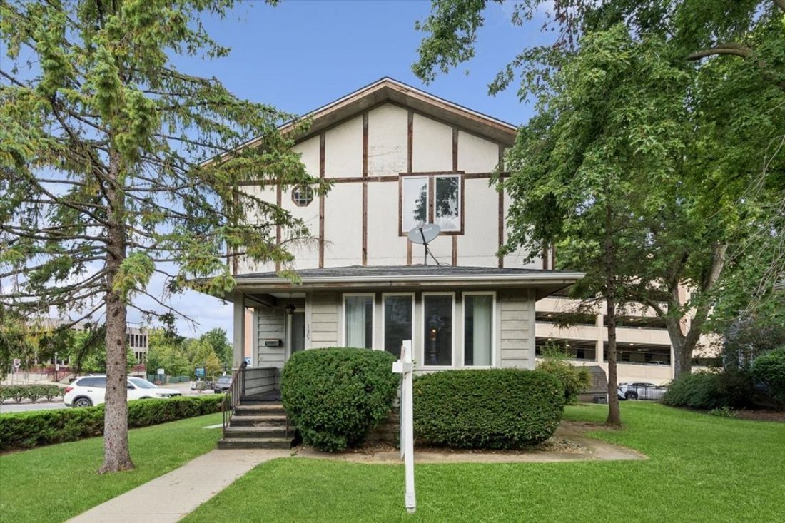 House in Naperville, Illinois, United States 1 - 19056344