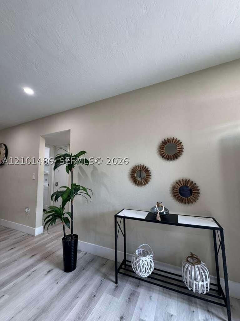 Maison à Miami Gardens, Floride, États-Unis 4 - 19051178