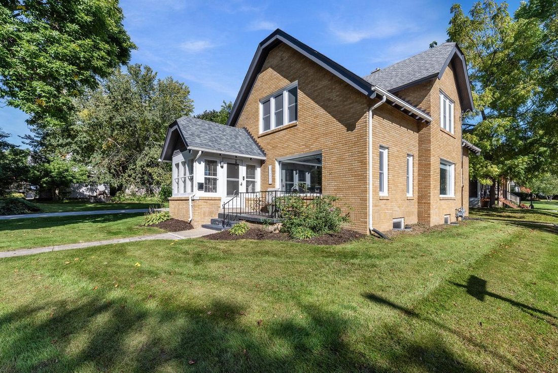 House in Cedarburg, Wisconsin, United States 2 - 19050884