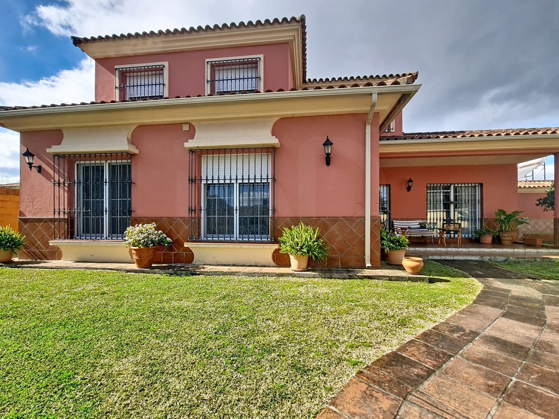 Chalet in Algeciras, Andalusia, Spain 1 - 19055463