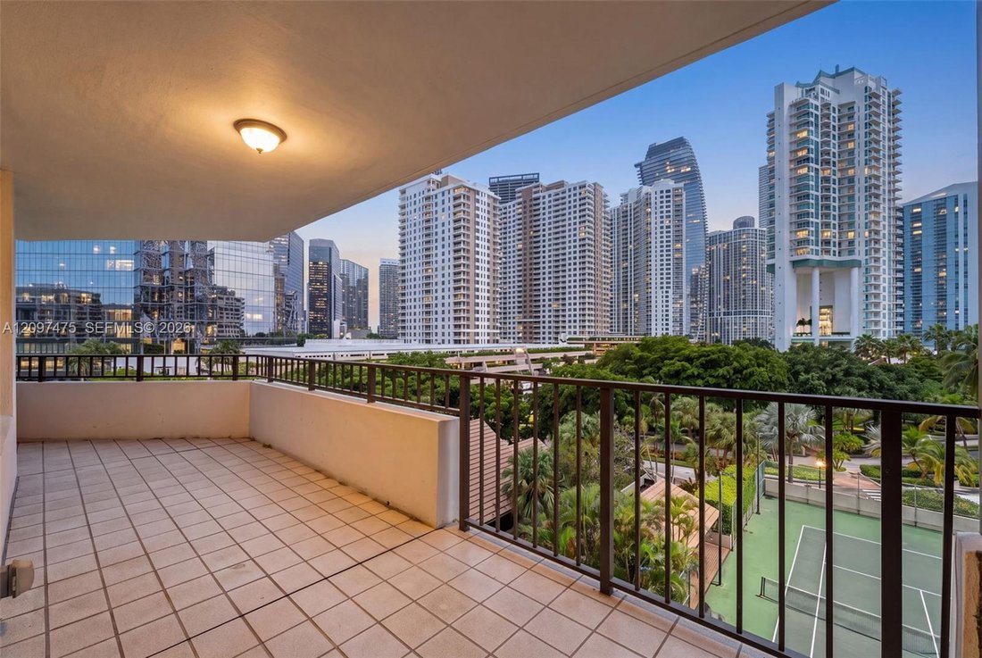 Appartement à Miami, Floride, États-Unis 5 - 19055148