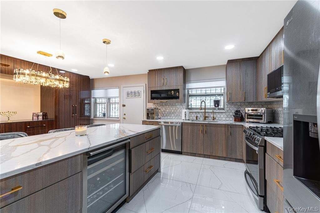 House in New York, New York, United States 5 - 19053886