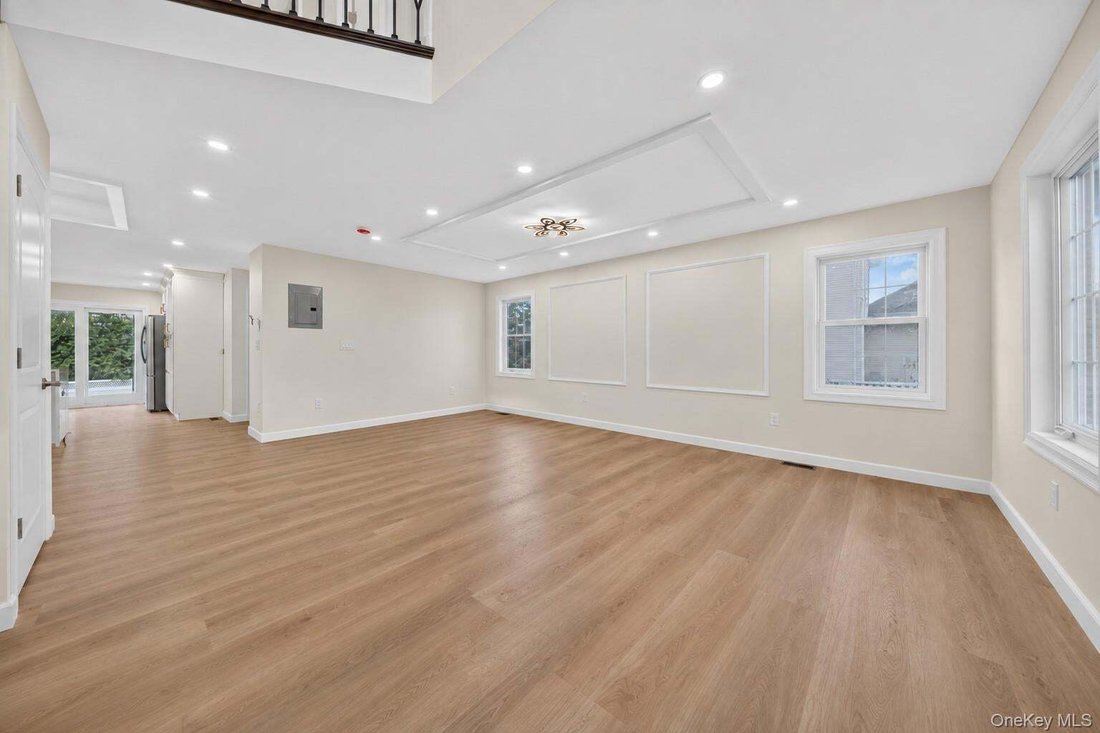 Casa en New Hyde Park, Nueva York, Estados Unidos 5 - 19051001