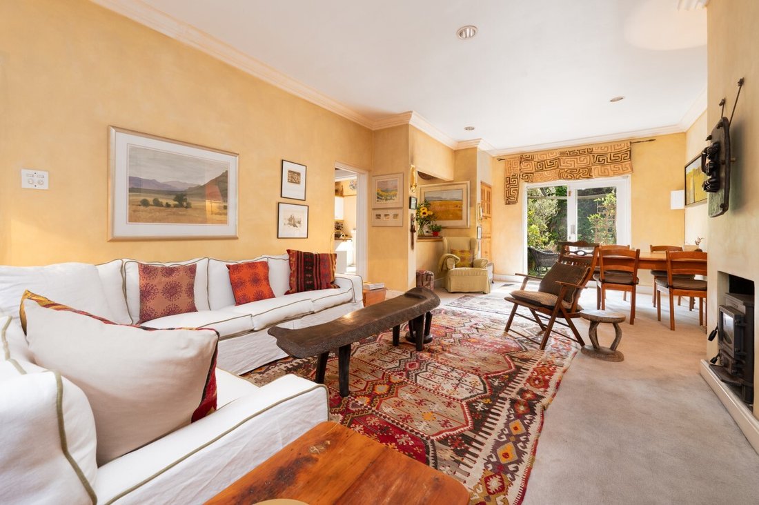 House in Tamboerskloof, City Bowl, Cape Town 4 - 19052611