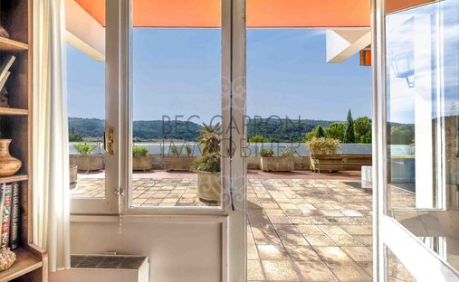 Apartment in Granettes-Jauberte-Sainte Anne, Aix-en-Provence, France 1