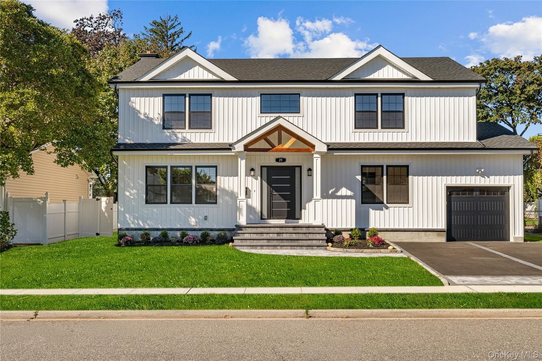 House in Syosset, New York, United States 1 - 19043541