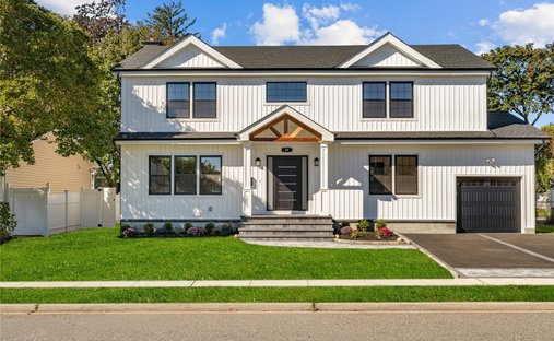 House in Syosset, New York, United States 1