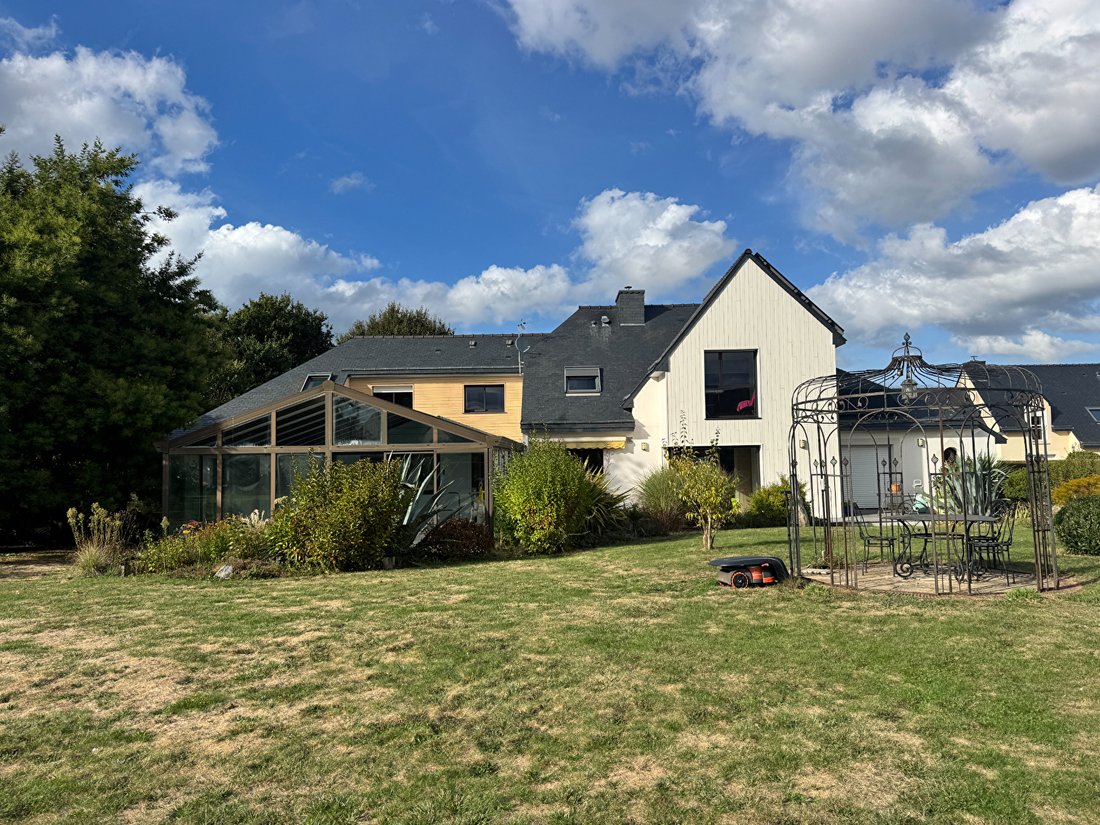 Villa in Yffiniac, Brittany, France 1 - 19055887