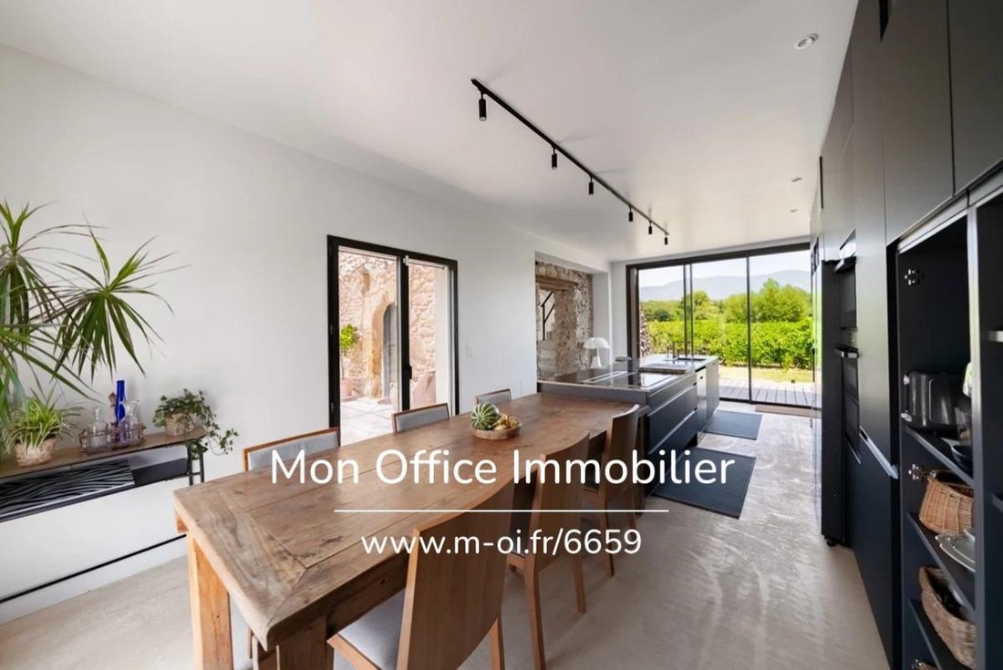 Casa en Vaugines, Provenza-Alpes-Costa Azul, Francia 5 - 19055312