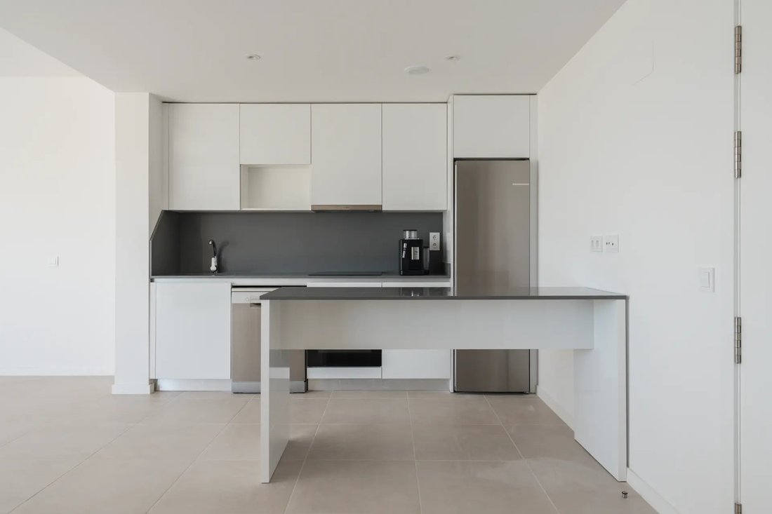 Penthouse in Benahavis, Andalusia, Spain 4 - 19053866