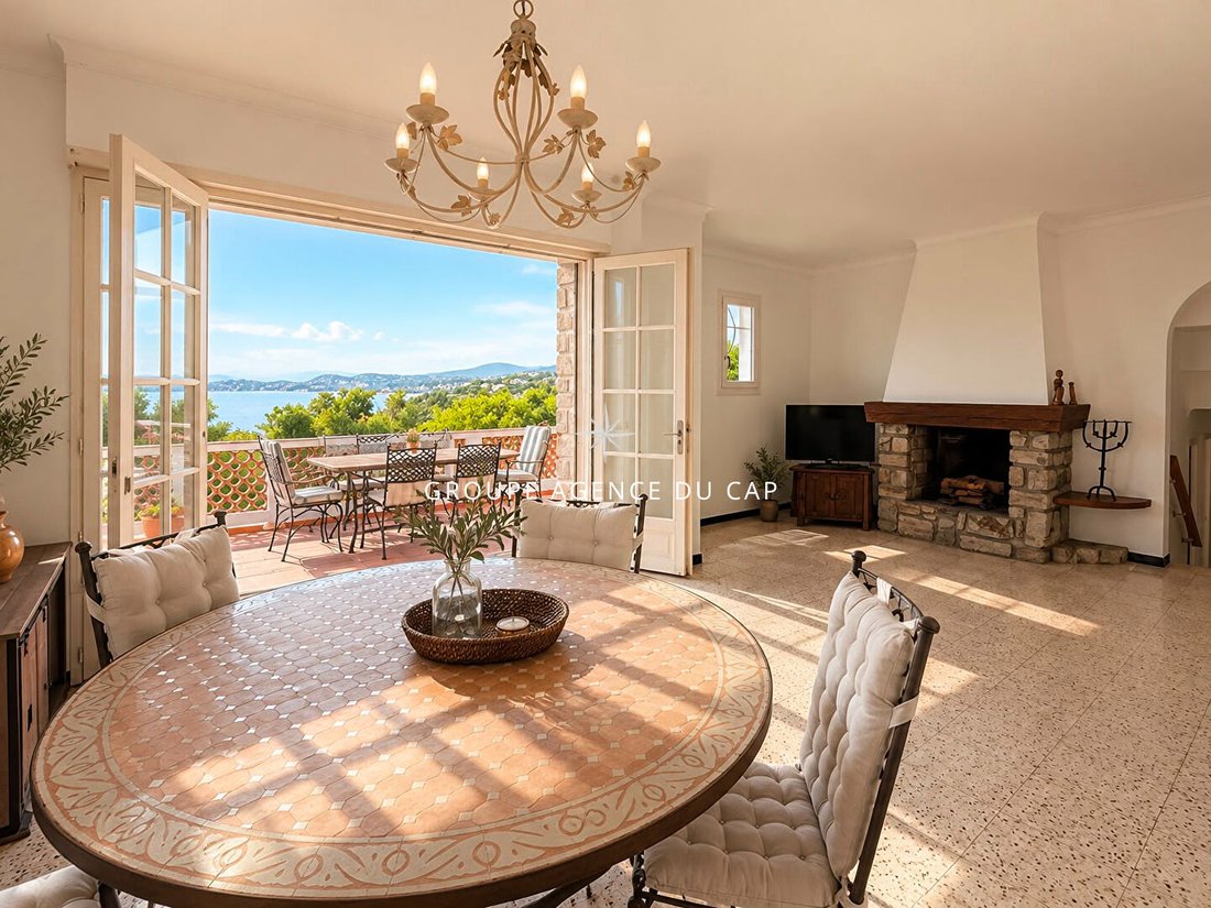 Villa in Les Issambres, Roquebrune-sur-Argens, France 5 - 19055797
