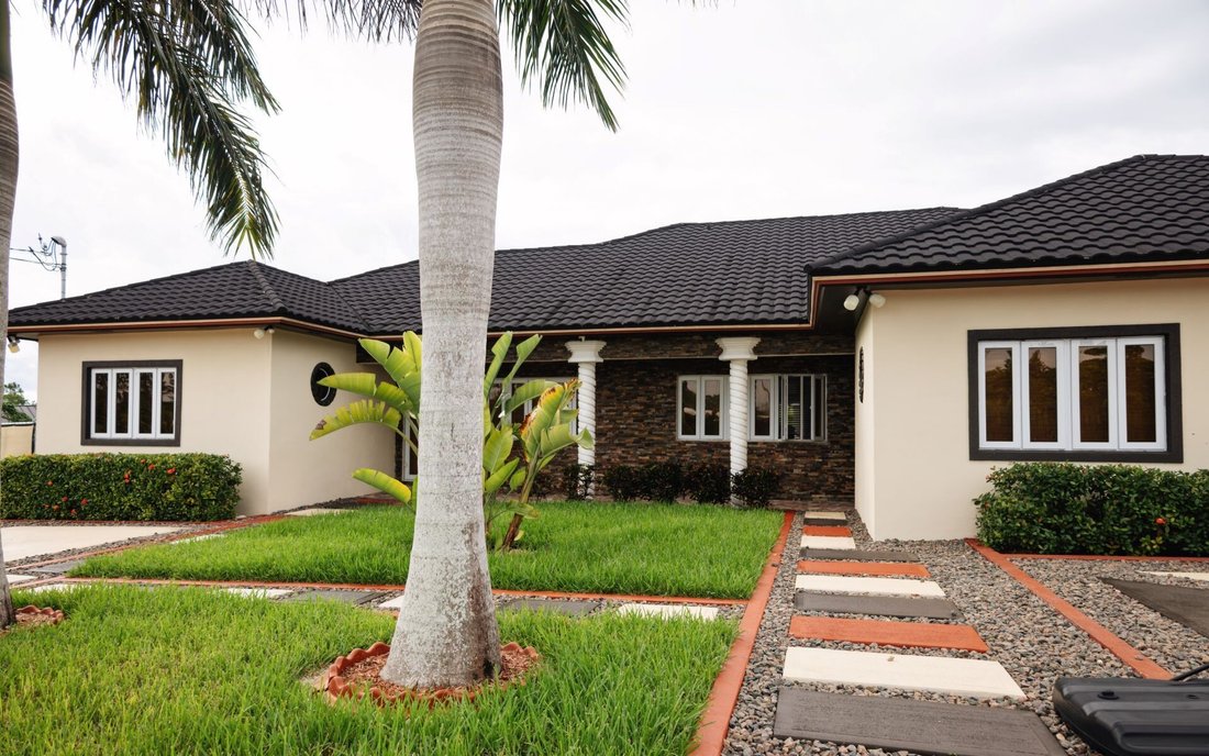Villa in Freeport, Freeport, The Bahamas 4 - 19054767