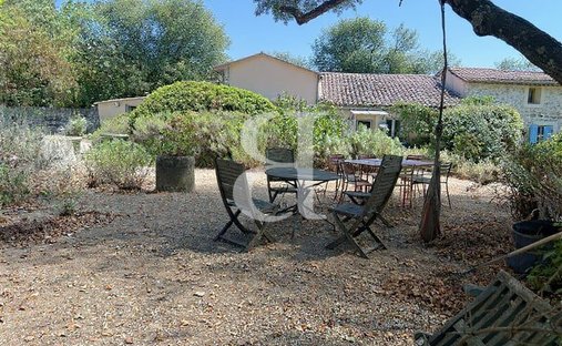 Casa de Campo en Mirabel-aux-Baronnies, Auvernia-Ródano-Alpes, Francia 1