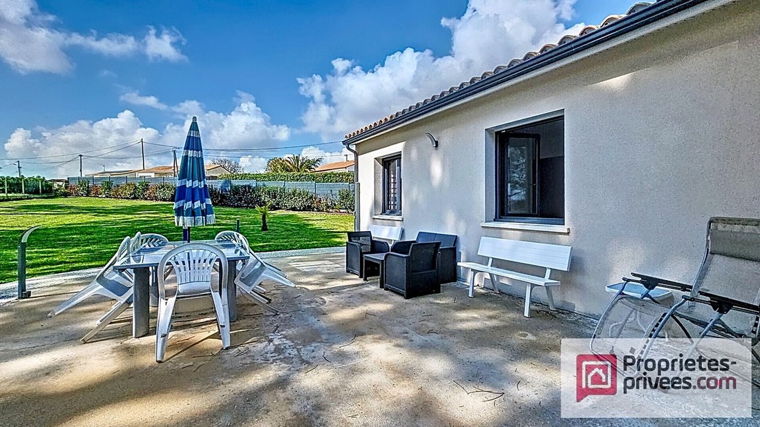 Villa in Etaules, Nouvelle-Aquitaine, France 2 - 19052463