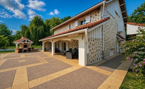 Maison à Tignieu-Jameyzieu, Auvergne-Rhône-Alpes, France 1