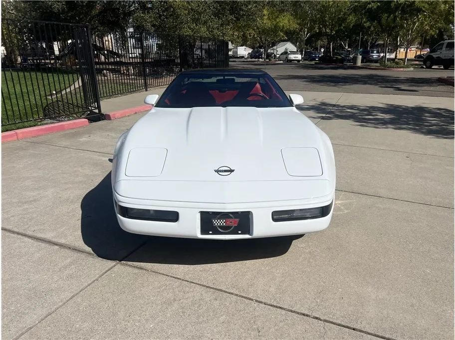 Coupe in Roseville, CA, United States 2 - 19055566