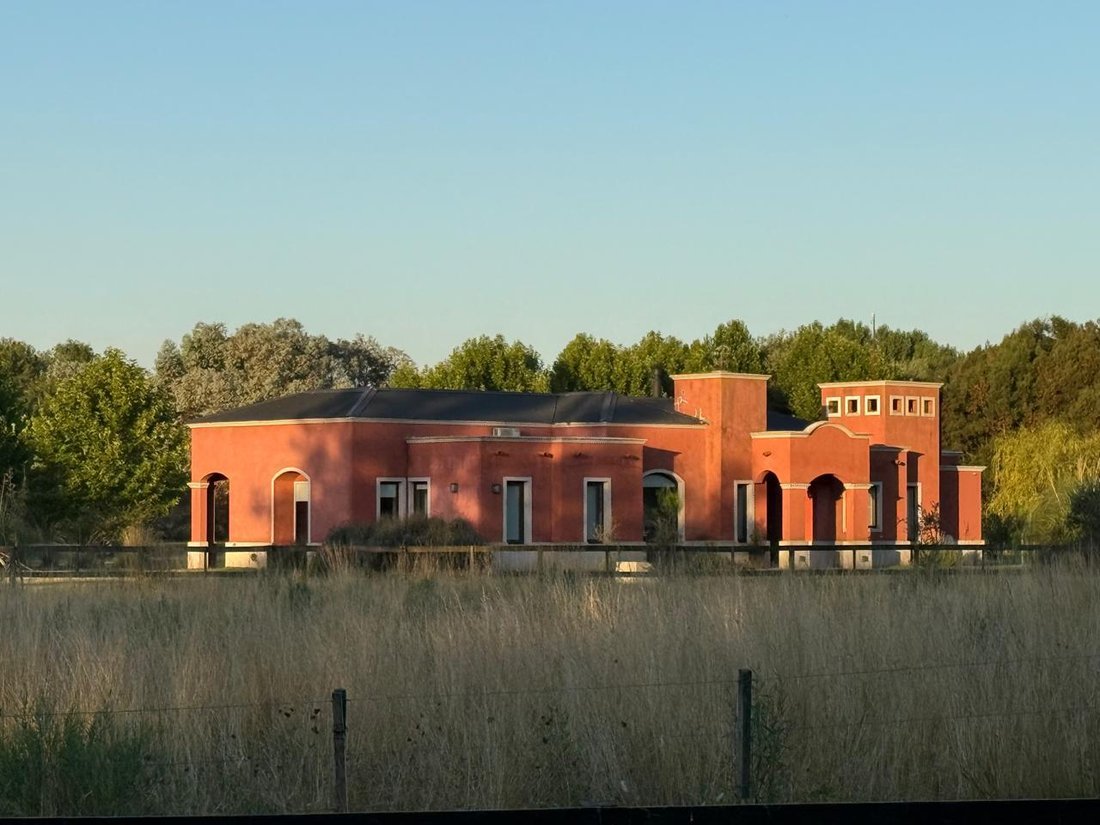 Haus in Estancia Benquerencia, Provinz Buenos Aires, Argentinien 1 - 19050782