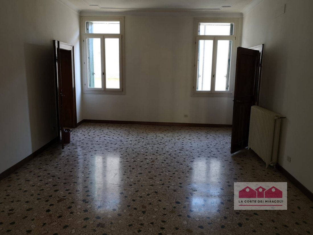 Apartment in Centro, Vicenza, Veneto 4 - 15402332
