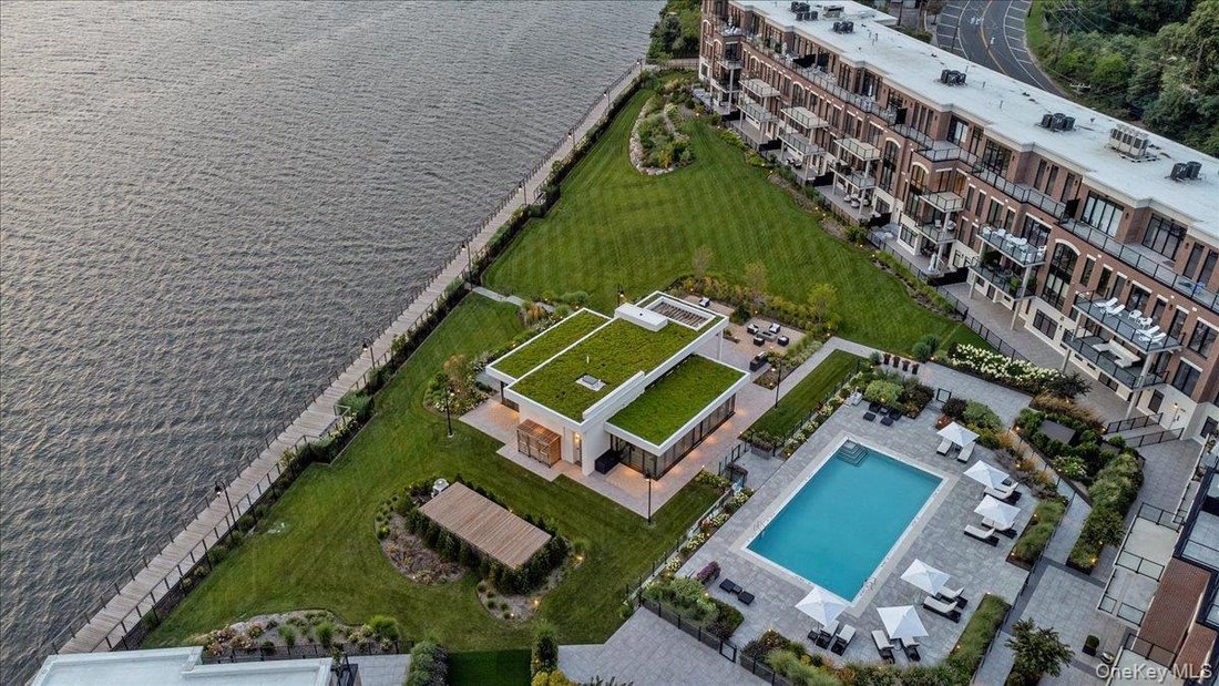 Condo in Roslyn Harbor, New York, United States 5 - 19050998