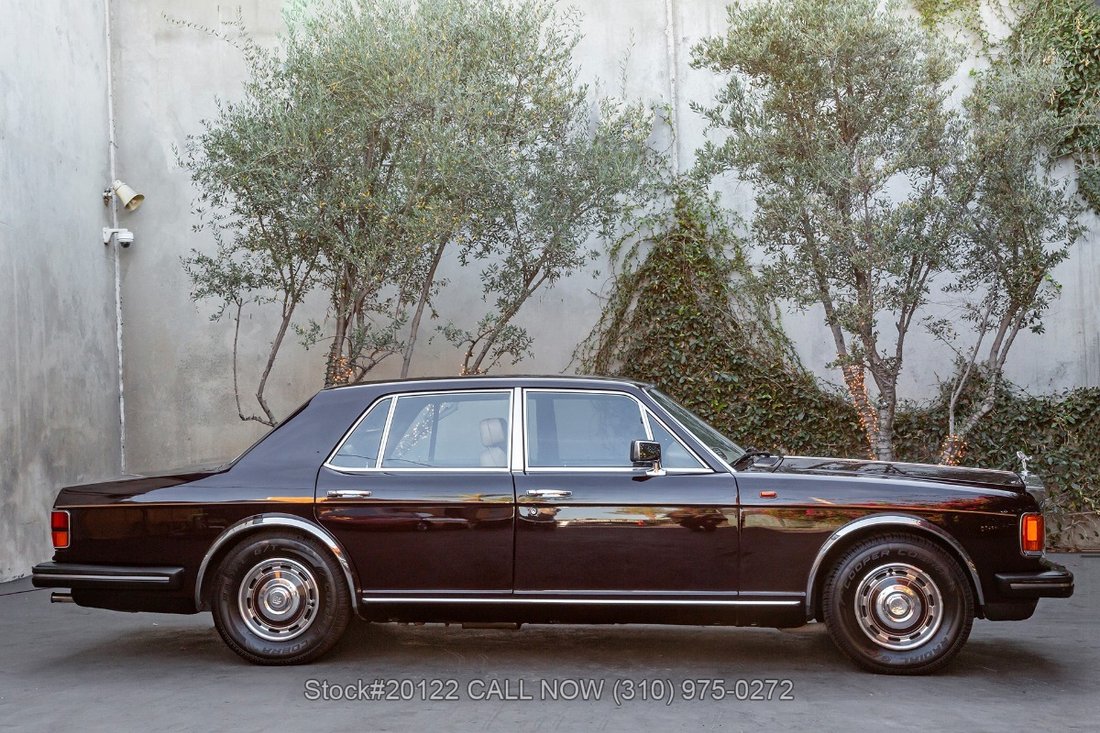 Rolls-Royce Silver Spirit in Los Angeles, CA 4 - 19051939