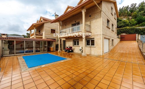 House in Baiona (District), Baiona, Spain 1