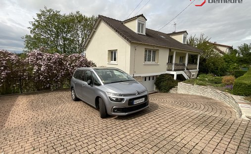 Casa a Meriel, Isola di Francia, Francia 1