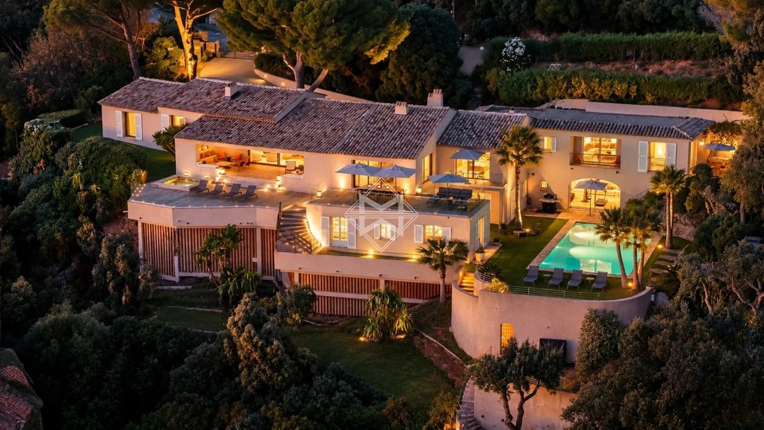 Villa à Basse Suane-Les Virgiles, Sainte-Maxime, France 1 - 12397129