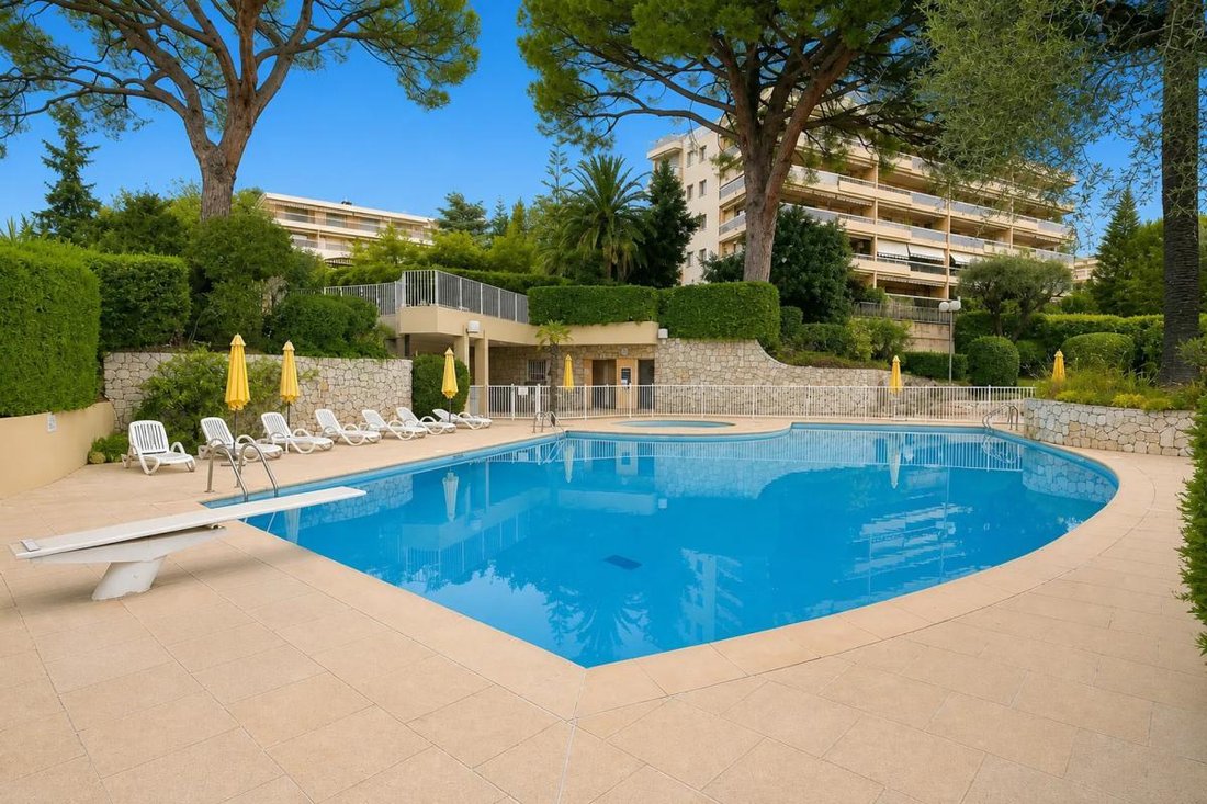 Appartement à Nice, Provence-Alpes-Côte d'Azur, France 1 - 19004859