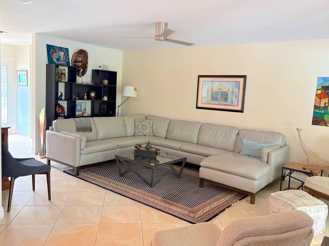 House in George Town, George Town, Cayman Islands 5 - 19052823