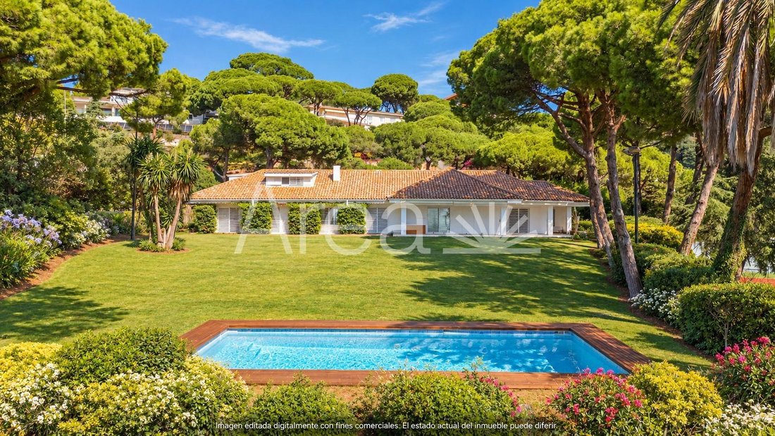 Villa in Sant Andreu de Llavaneres, Catalonia, Spain 1 - 19053780