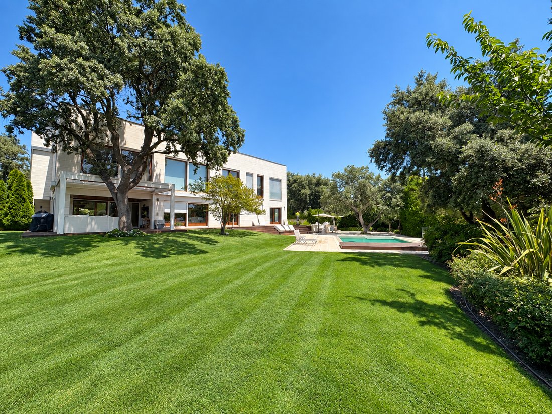 Chalet in La Moraleja, Alcobendas, Comunidad de Madrid 3 - 19054168